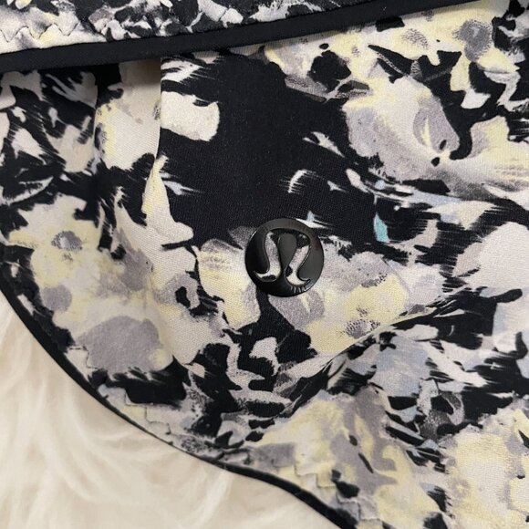 lululemon reversible water: surf shorts - Picture 6 of 7